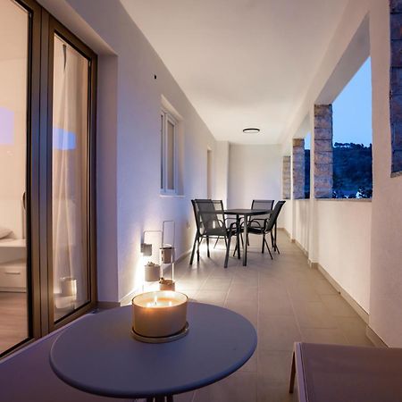 Grguric Apartments Palit Εξωτερικό φωτογραφία