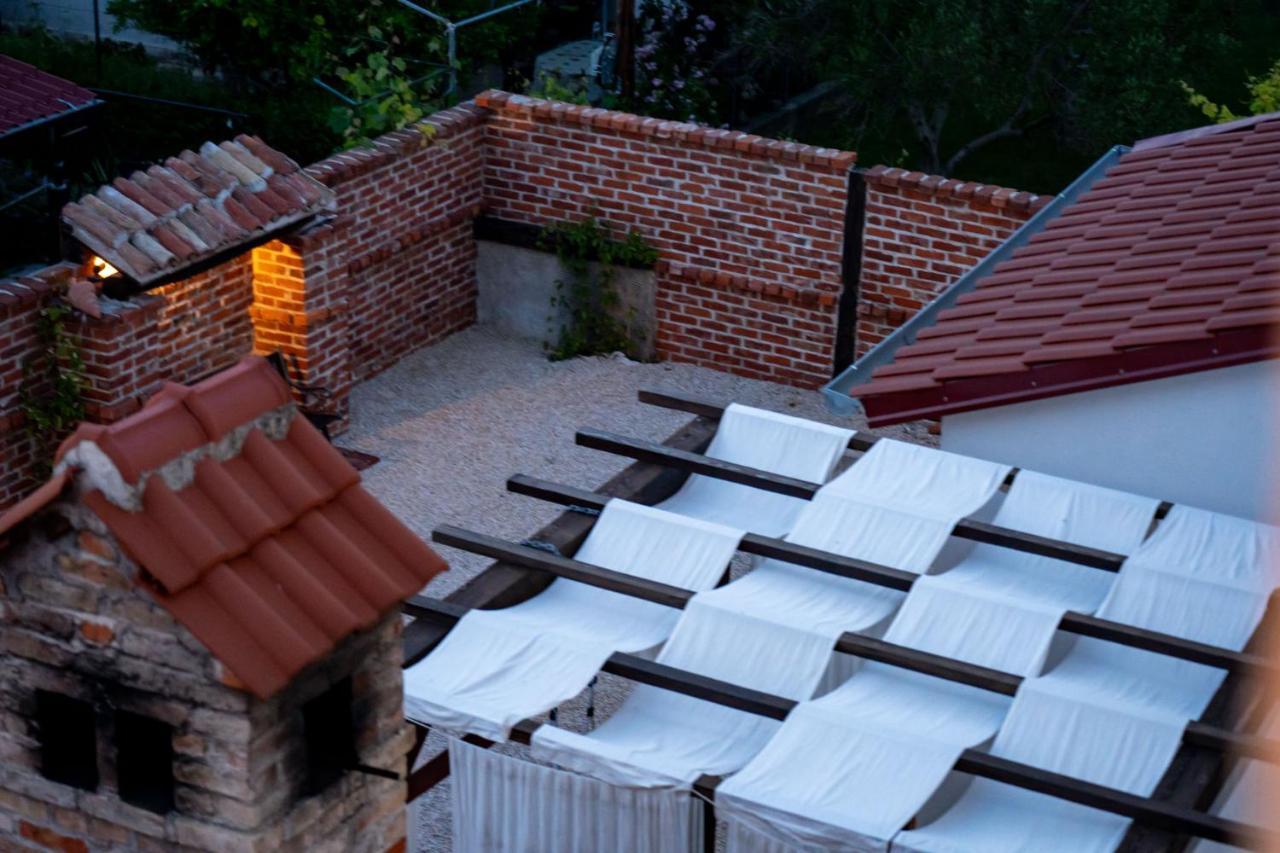 Grguric Apartments Palit Εξωτερικό φωτογραφία