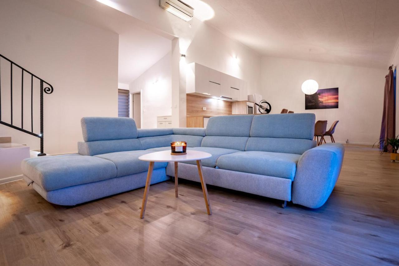 Grguric Apartments Palit Εξωτερικό φωτογραφία