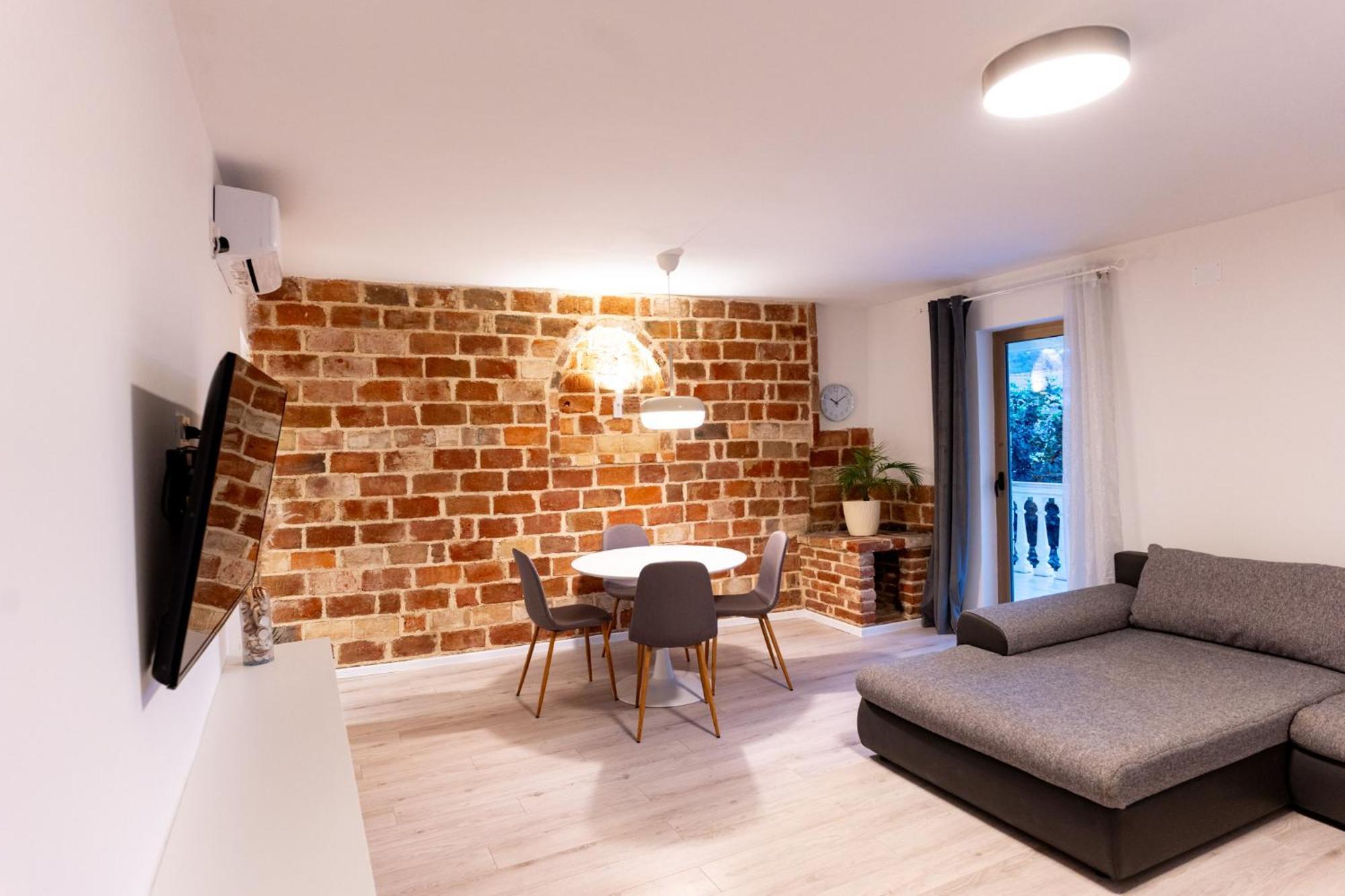 Grguric Apartments Palit Εξωτερικό φωτογραφία