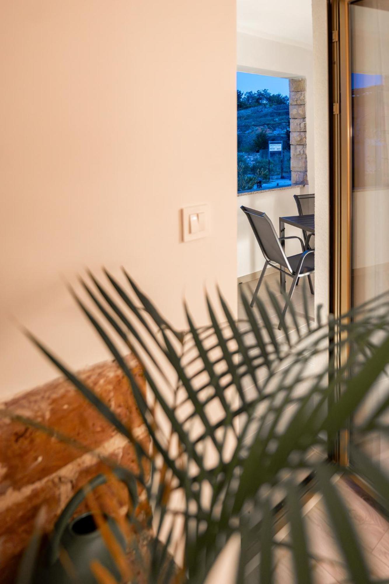 Grguric Apartments Palit Εξωτερικό φωτογραφία
