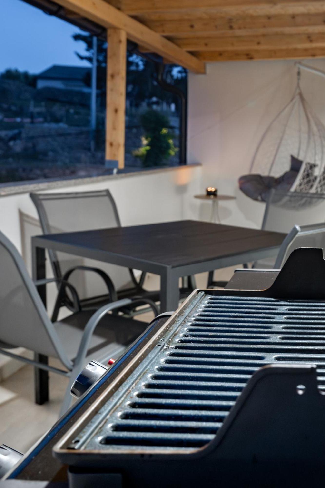 Grguric Apartments Palit Εξωτερικό φωτογραφία