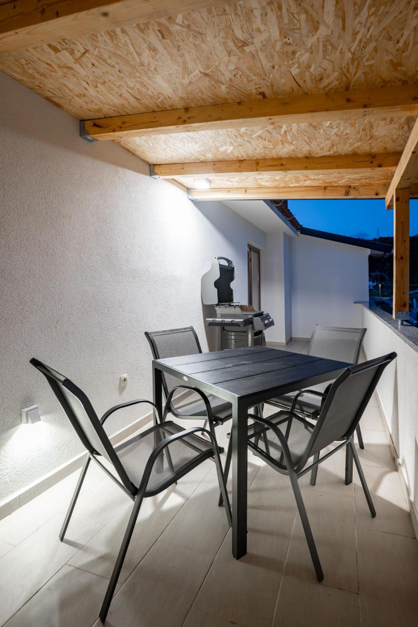 Grguric Apartments Palit Εξωτερικό φωτογραφία